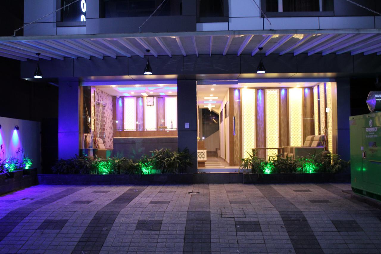 Collection O 8267 Galaxy Inn Kochi 外观 照片